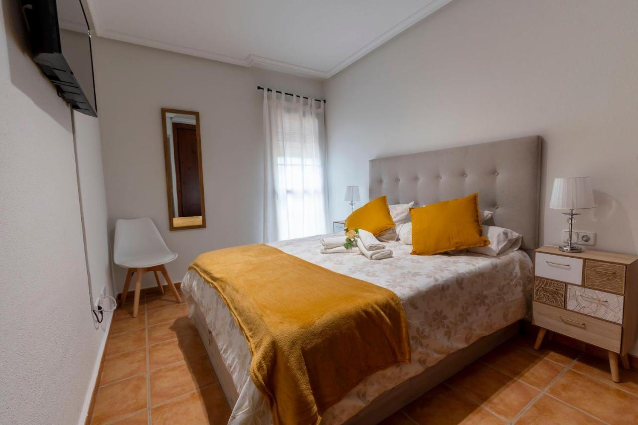 RodaAtico Con Terraza-Solarium Y Piscina 4-6 Personas Wifi A/Cアパートメント エクステリア 写真