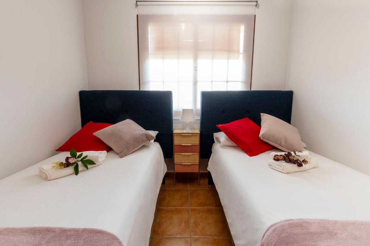 RodaAtico Con Terraza-Solarium Y Piscina 4-6 Personas Wifi A/Cアパートメント エクステリア 写真